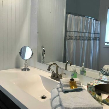 WideRiver_Inn_bathroom