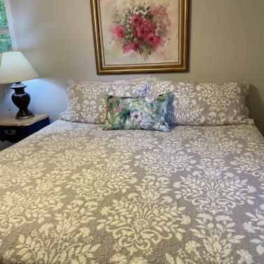 river_lodge_king_bed_50