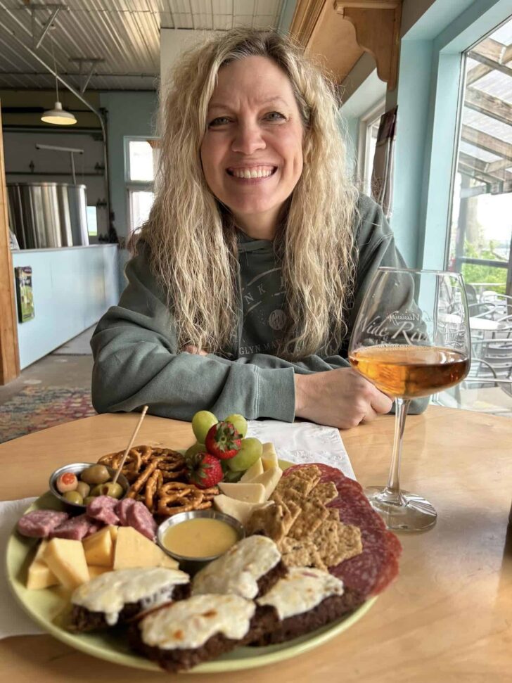 2024.04_Charcuterie_SmilingWoman